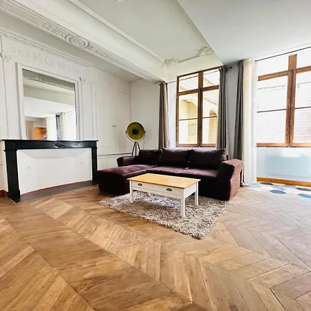 Comme A Laonmaison *